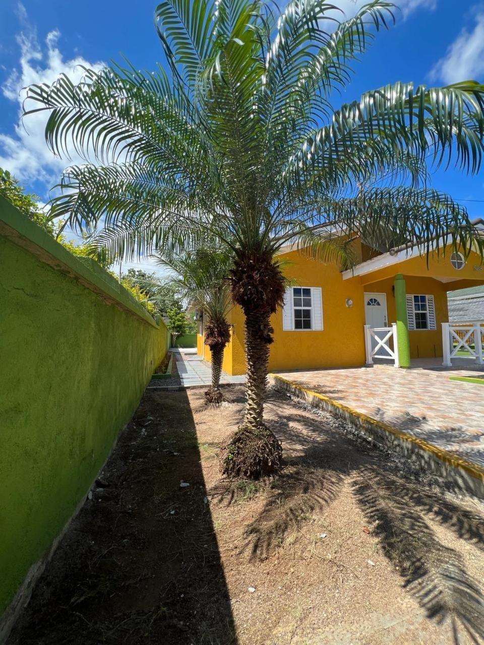 Reddie Vacation Homes Windsor  Exterior foto