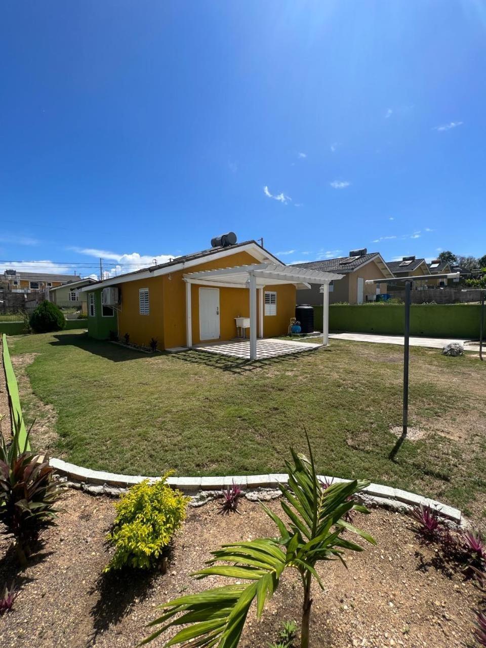 Reddie Vacation Homes Windsor  Exterior foto